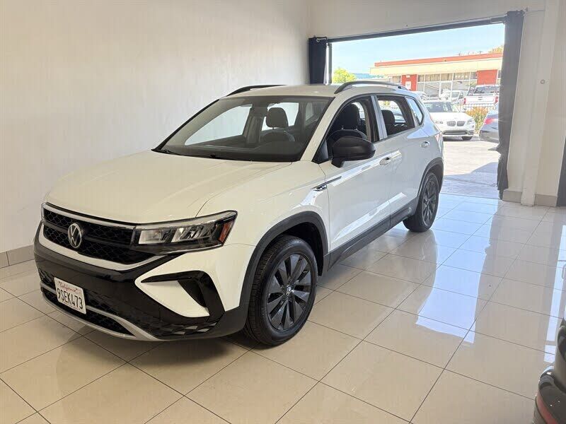 2022 VOLKSWAGEN Taos