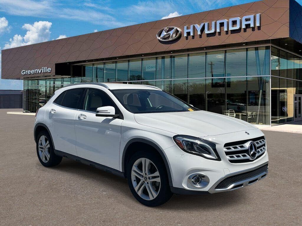 2020 MERCEDES-BENZ GLA-Class