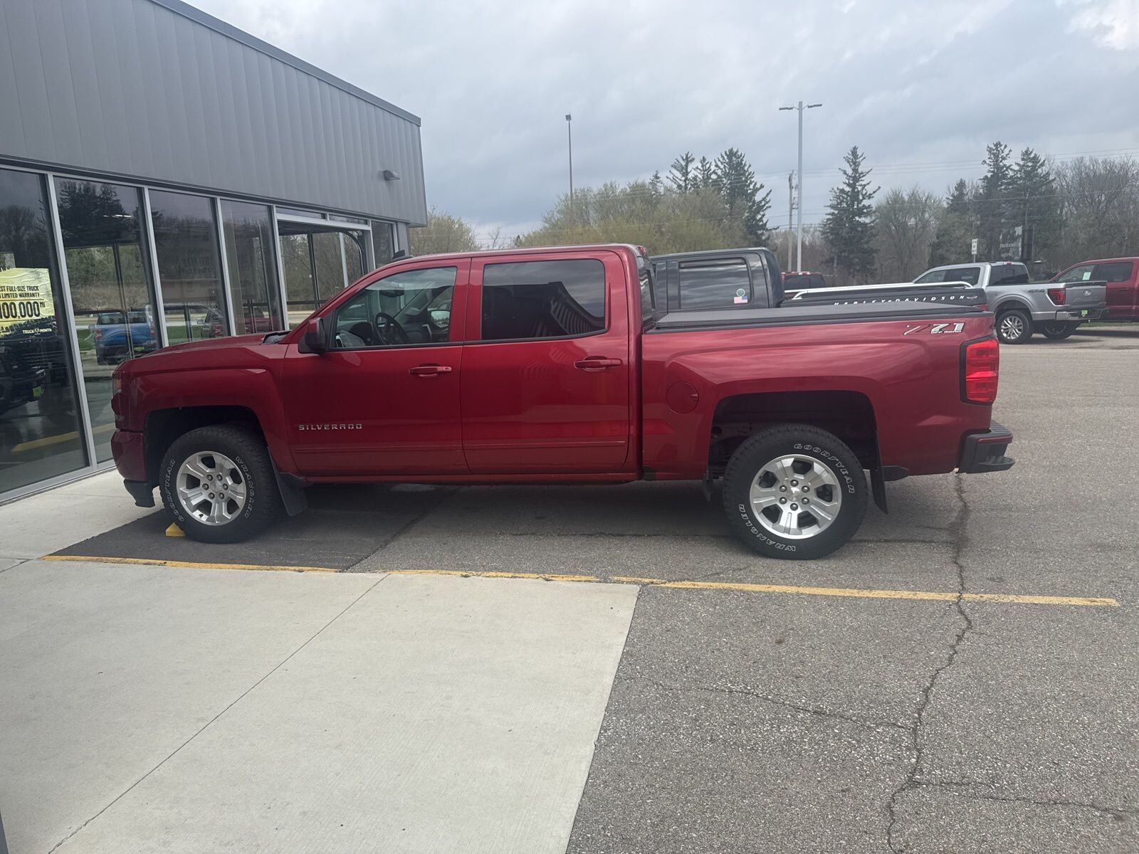 2018 CHEVROLET Silverado