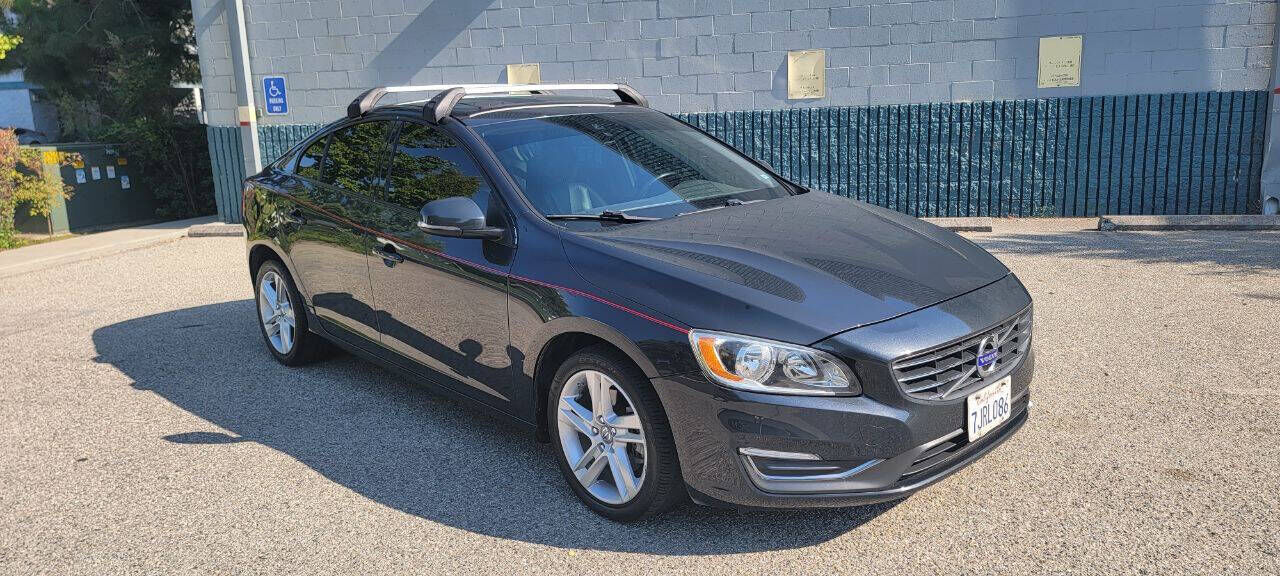 2015 VOLVO S60