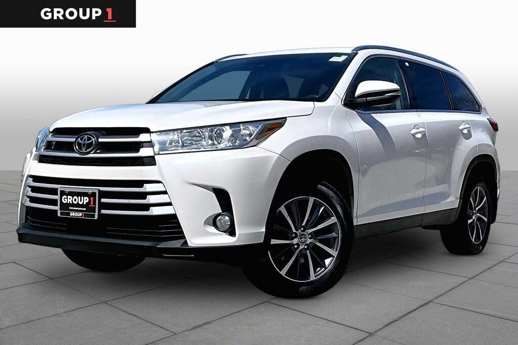 2019 TOYOTA Highlander