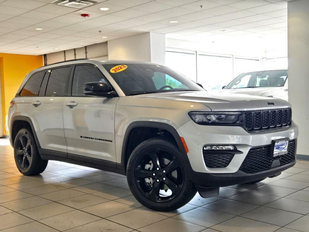 2023 JEEP Grand Cherokee