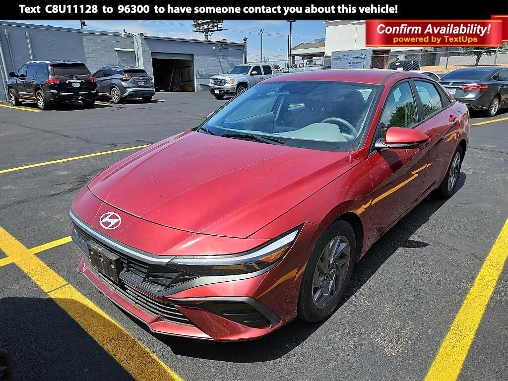 2024 HYUNDAI Elantra