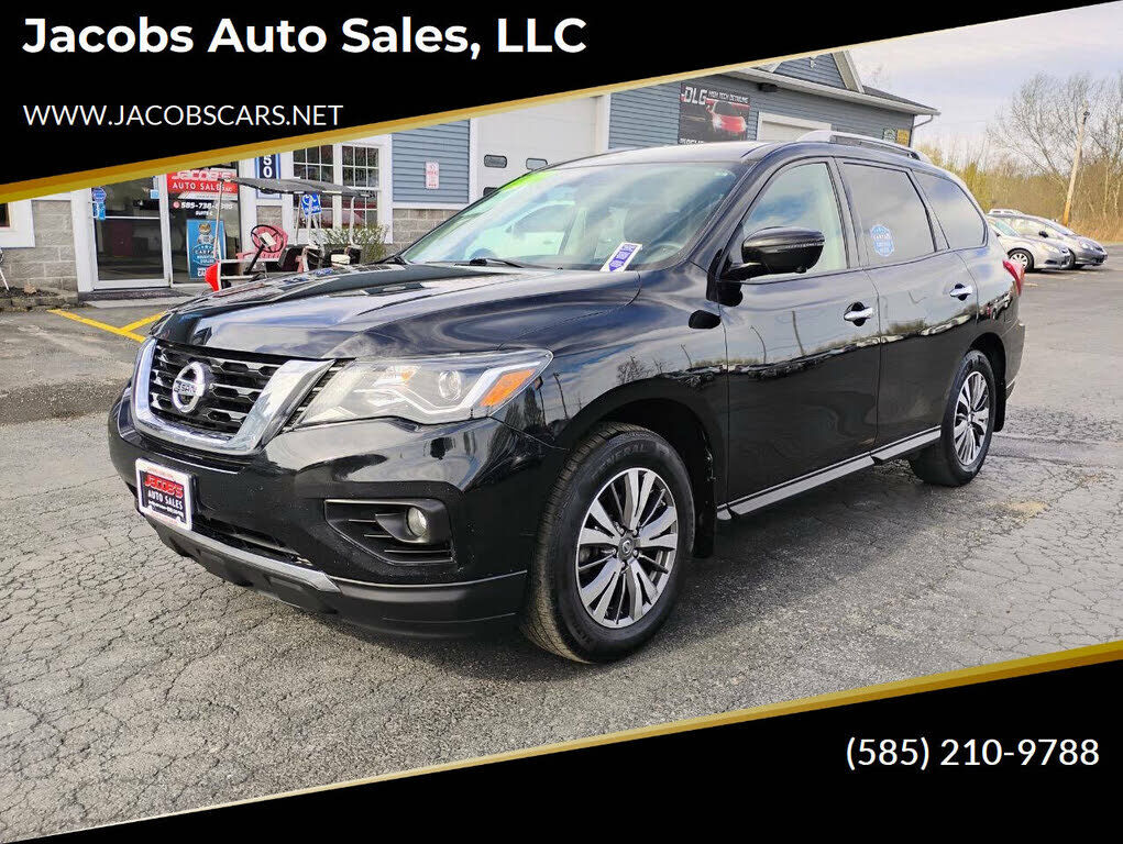 2017 NISSAN Pathfinder