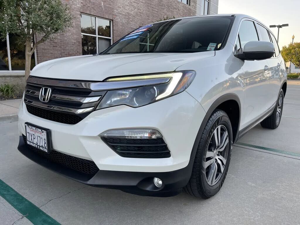 2017 HONDA Pilot