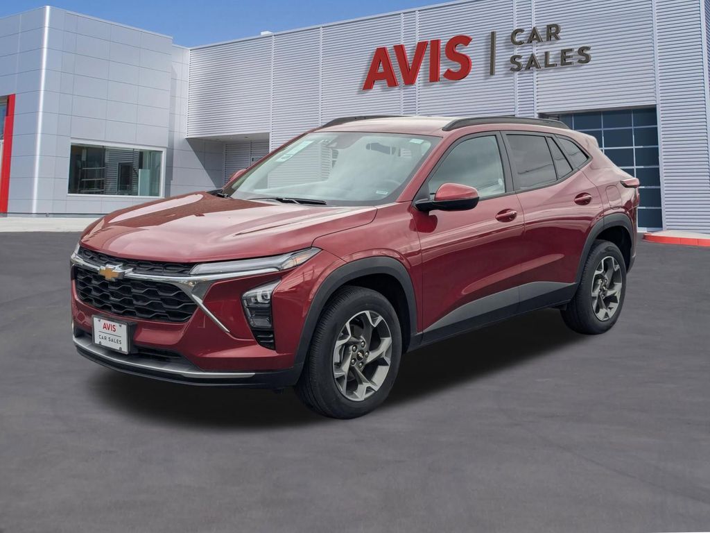 2025 CHEVROLET Trax