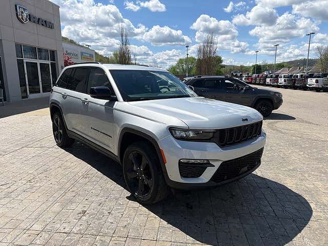 2024 JEEP Grand Cherokee