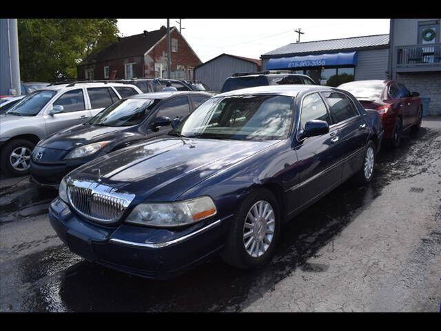 2003 LINCOLN Town Car