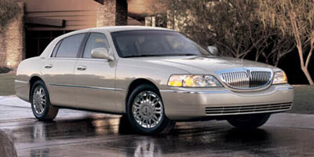 2006 LINCOLN Town Car
