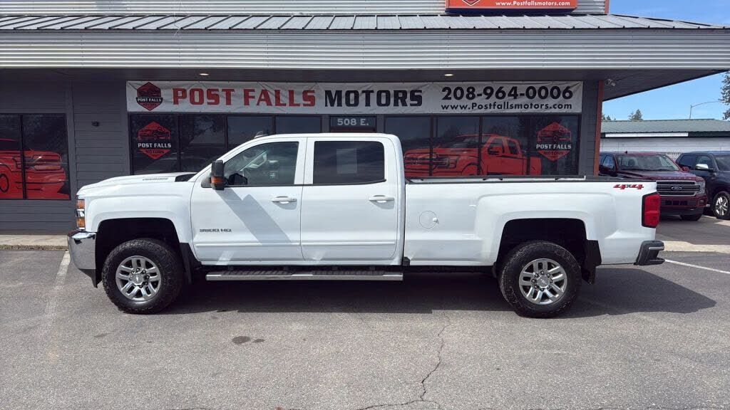2018 CHEVROLET Silverado