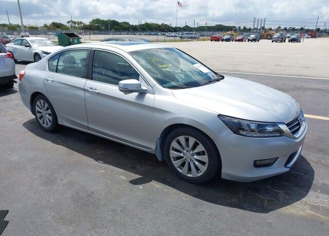 2015 HONDA Accord