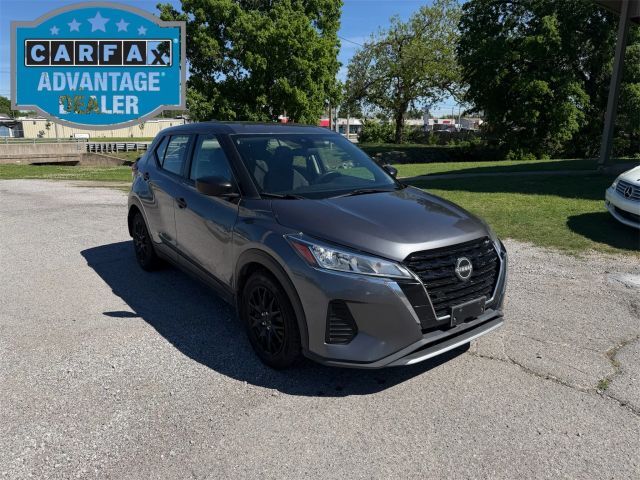 2022 NISSAN Kicks