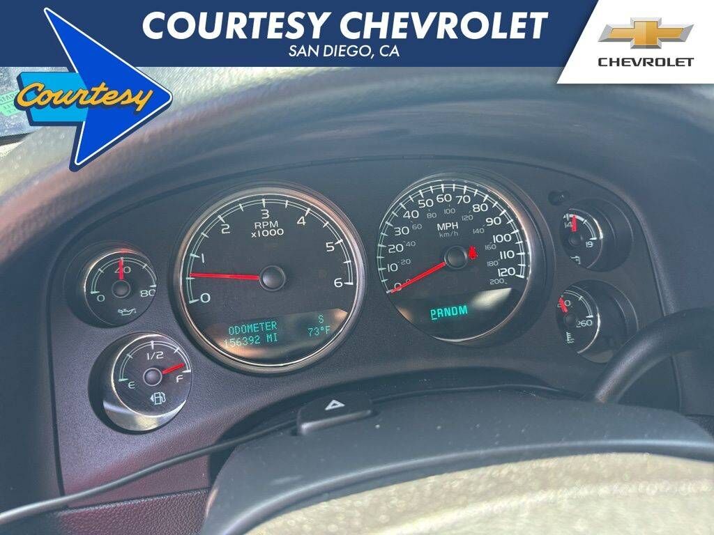 2011 CHEVROLET Suburban