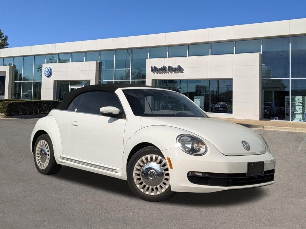 2016 VOLKSWAGEN Beetle