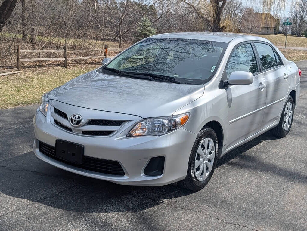 2011 TOYOTA Corolla
