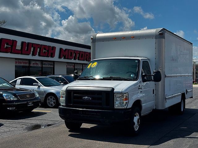 2010 FORD E-350