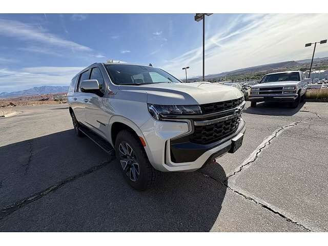 2021 CHEVROLET Suburban