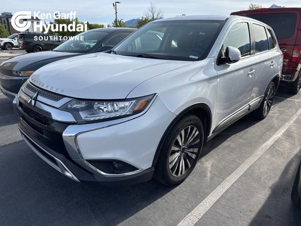 2019 MITSUBISHI Outlander