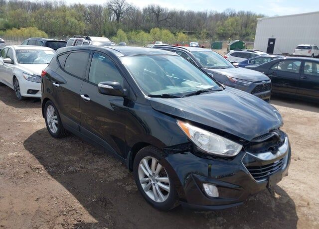 2011 HYUNDAI Tucson