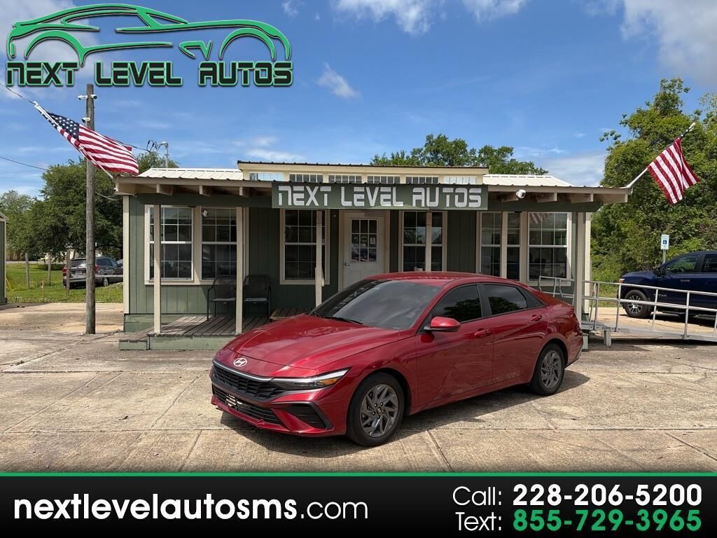 2024 HYUNDAI Elantra