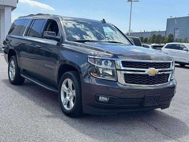 2017 CHEVROLET Suburban