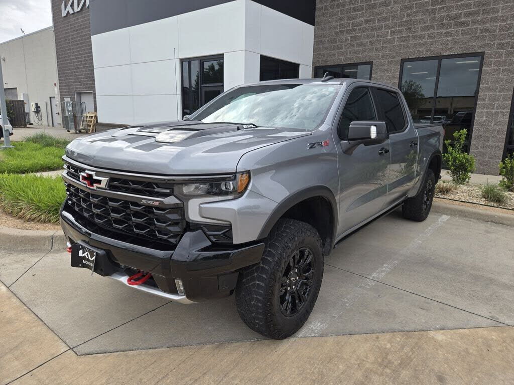 2024 CHEVROLET Silverado