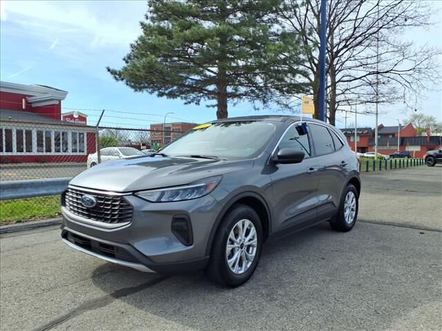 2023 FORD Escape