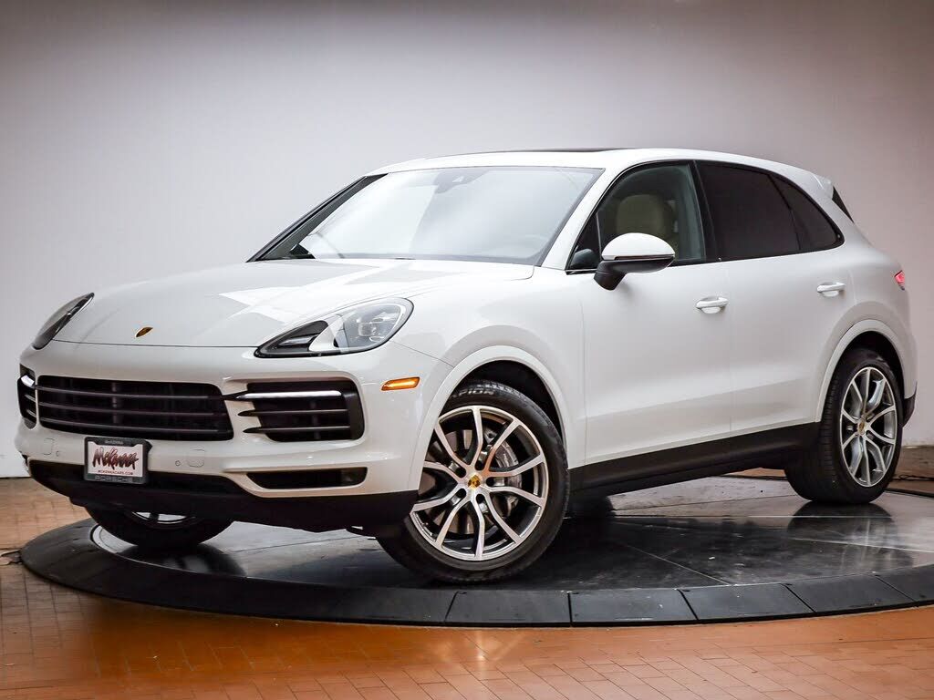2022 PORSCHE Cayenne