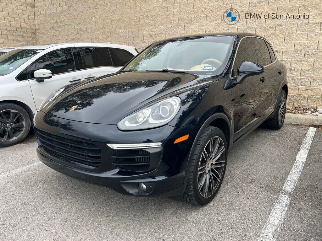 2016 PORSCHE Cayenne