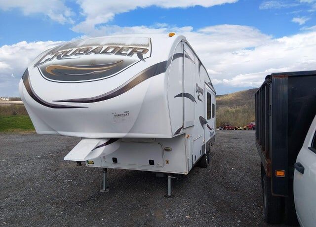 2012 FOREST RIVER Crusader