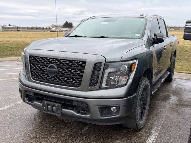 2019 NISSAN Titan