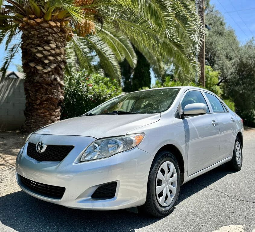 2010 TOYOTA Corolla