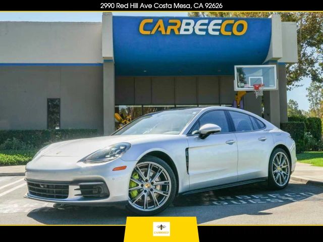 2018 PORSCHE Panamera