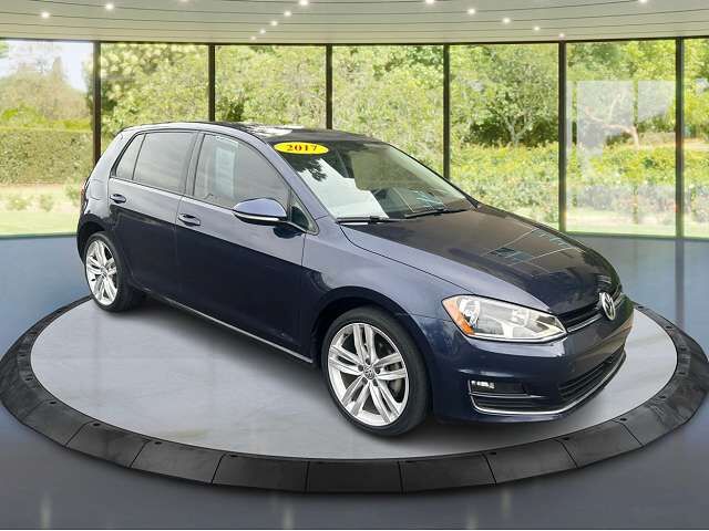 2017 VOLKSWAGEN Golf
