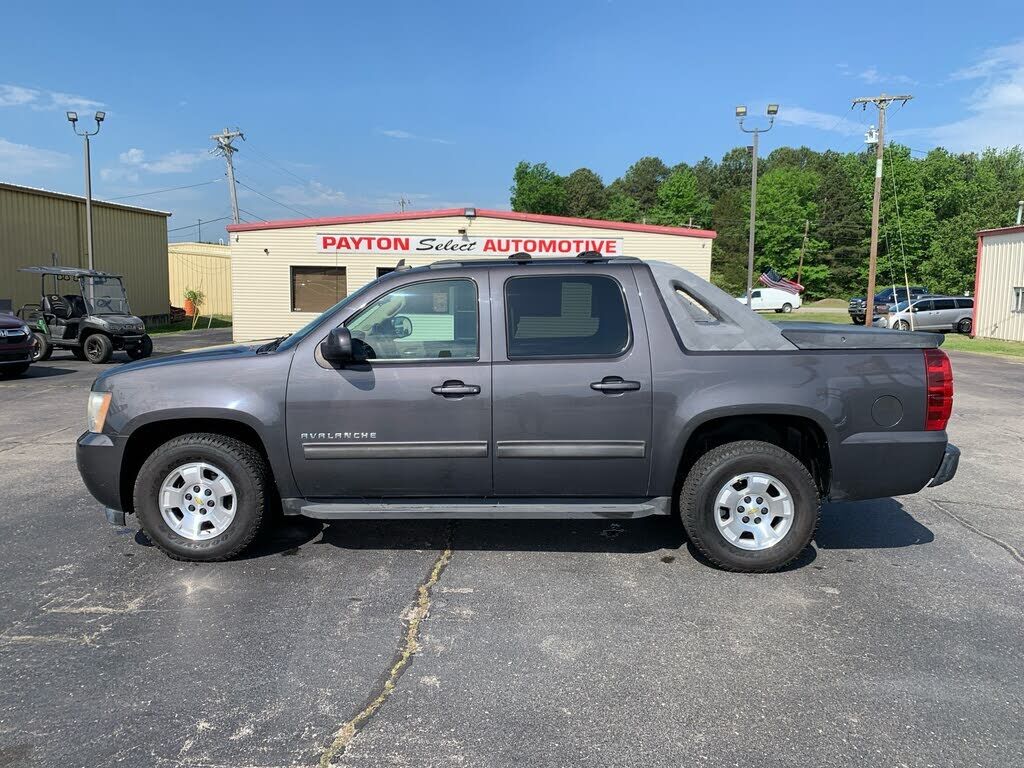 2011 CHEVROLET Avalanche