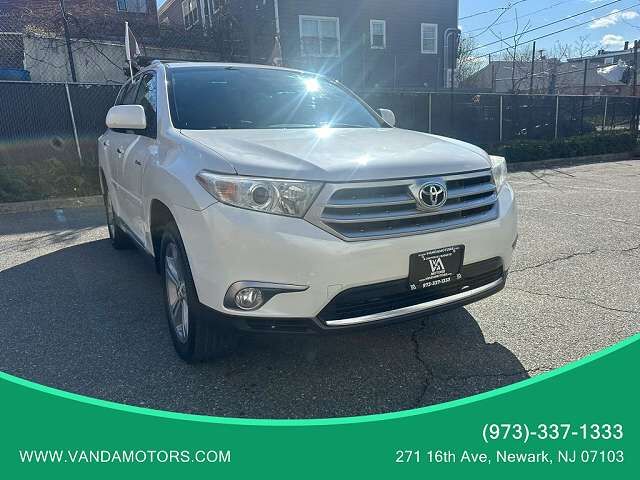 2013 TOYOTA Highlander