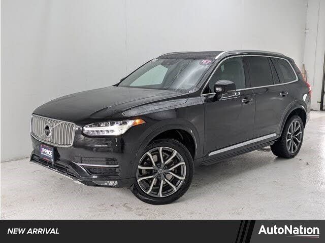 2017 VOLVO XC90