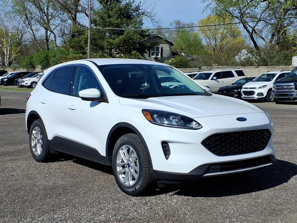 2021 FORD Escape