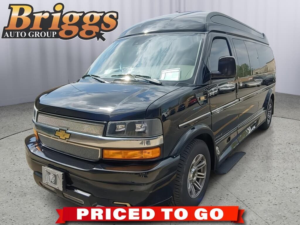 2021 CHEVROLET Express
