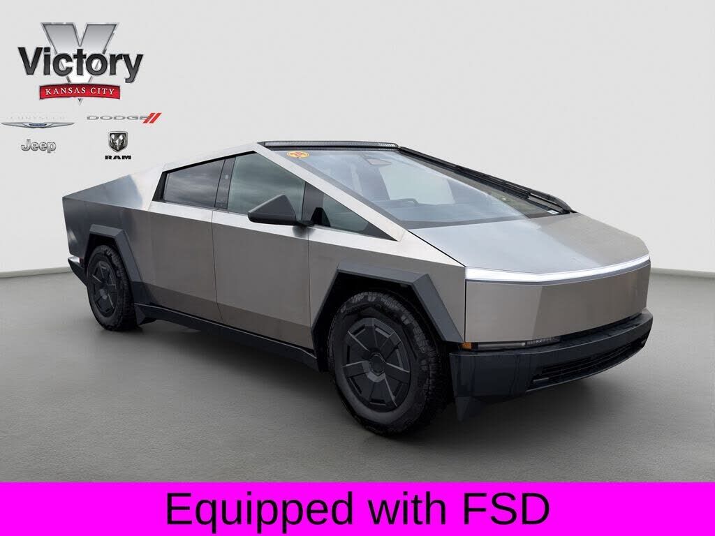 2024 TESLA Cybertruck