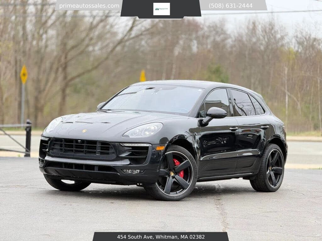 2018 PORSCHE Macan