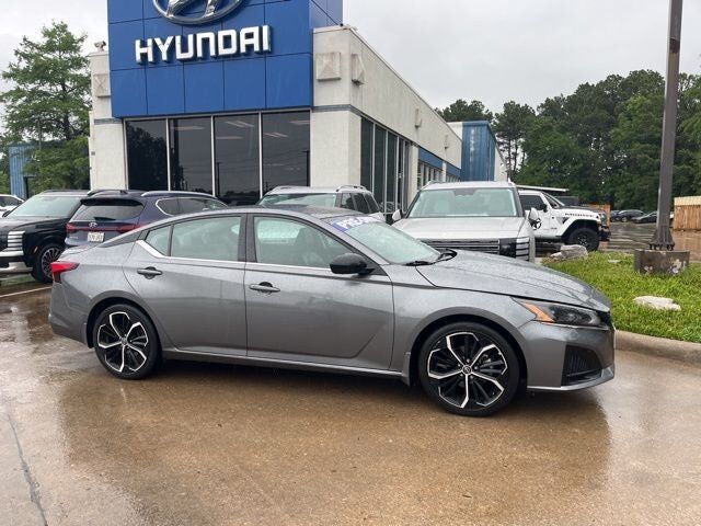 2024 NISSAN Altima