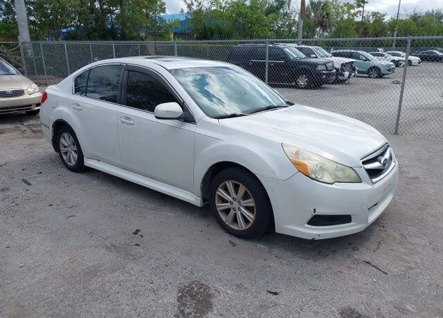 2011 SUBARU Legacy