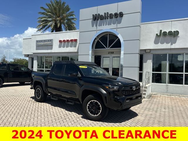 2024 TOYOTA Tacoma