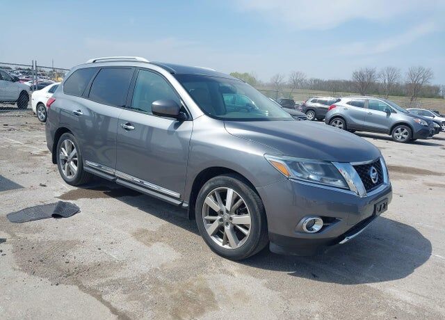 2015 NISSAN Pathfinder
