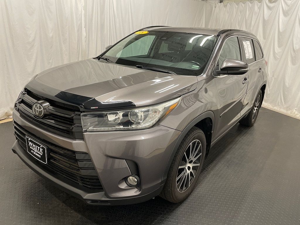 2018 TOYOTA Highlander