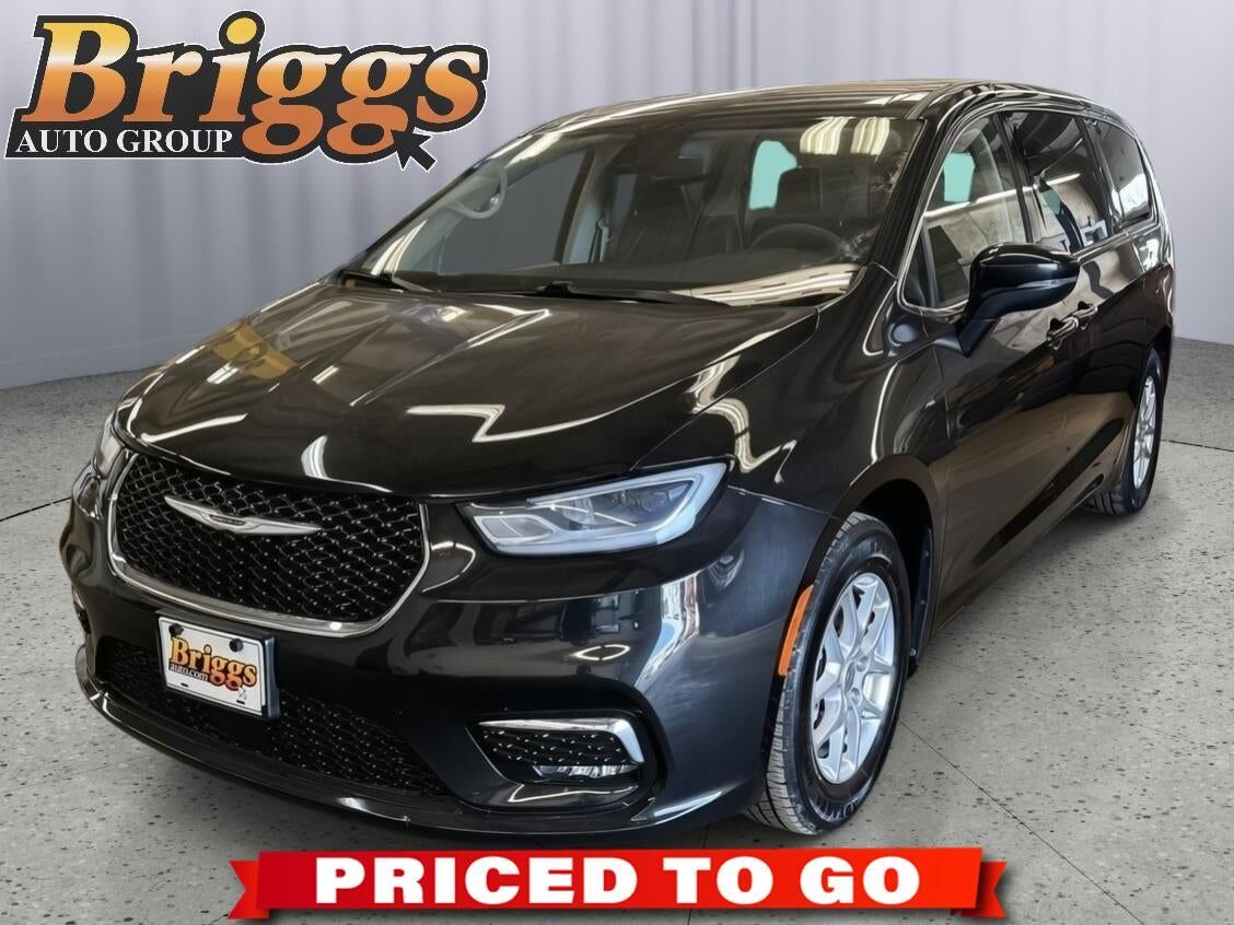 2023 CHRYSLER Pacifica