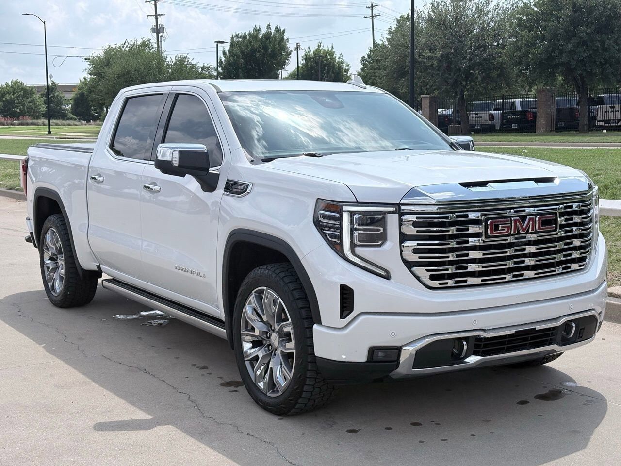 2023 GMC Sierra