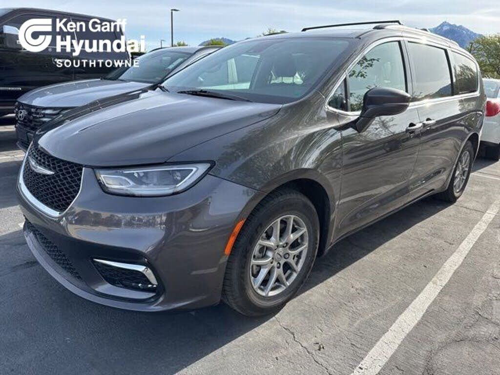 2021 CHRYSLER Pacifica