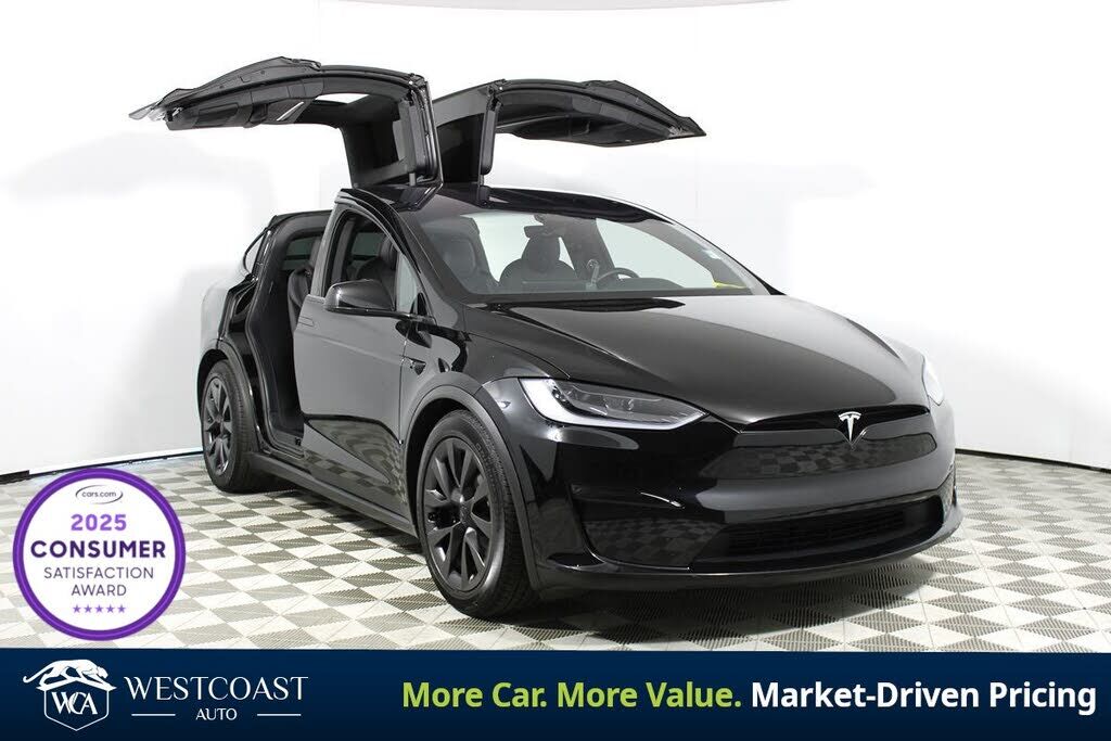 2024 TESLA Model X
